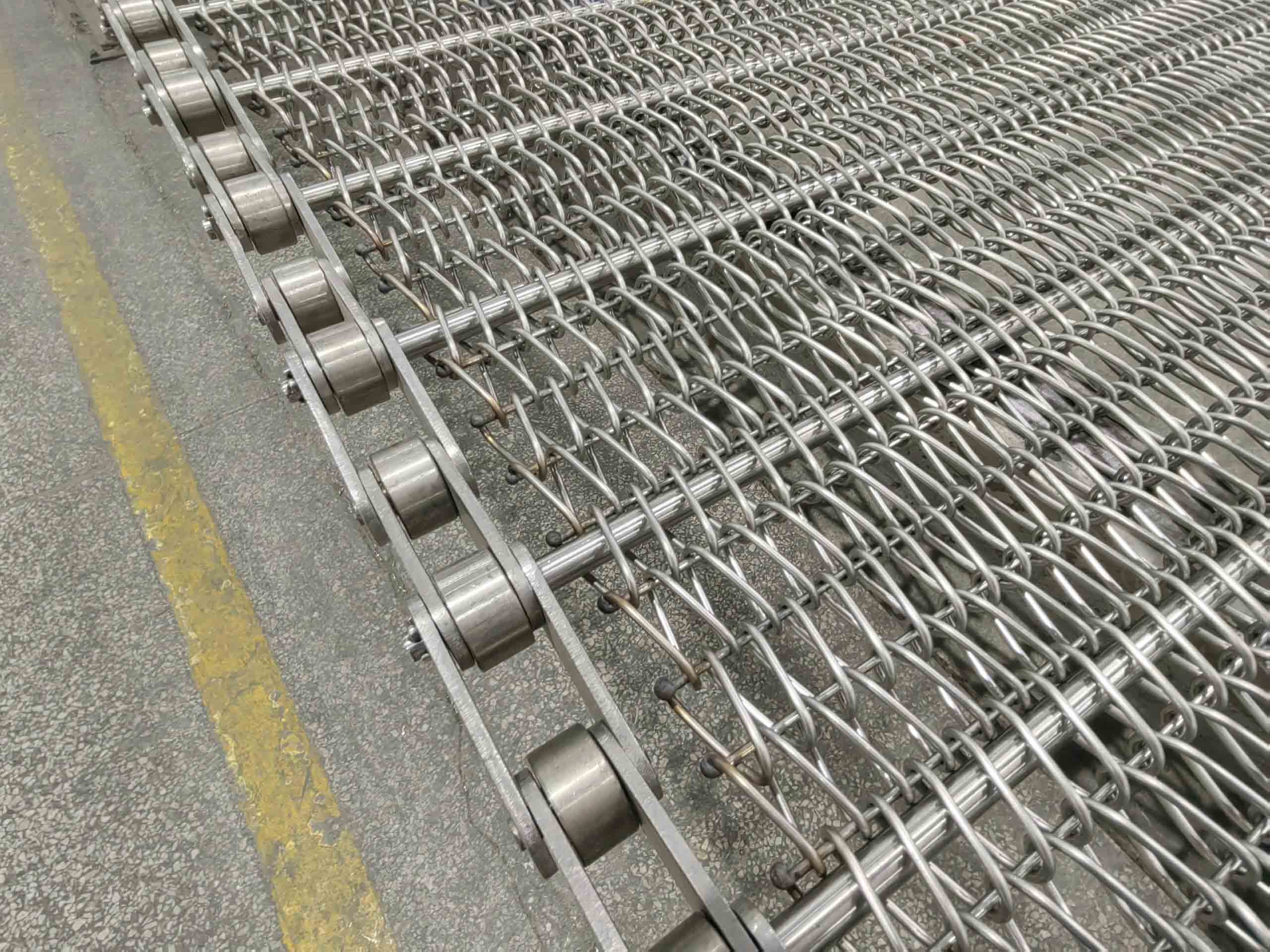 預(yù)制菜行業(yè)必備:金屬輸送網(wǎng)帶的四大優(yōu)點(diǎn)!