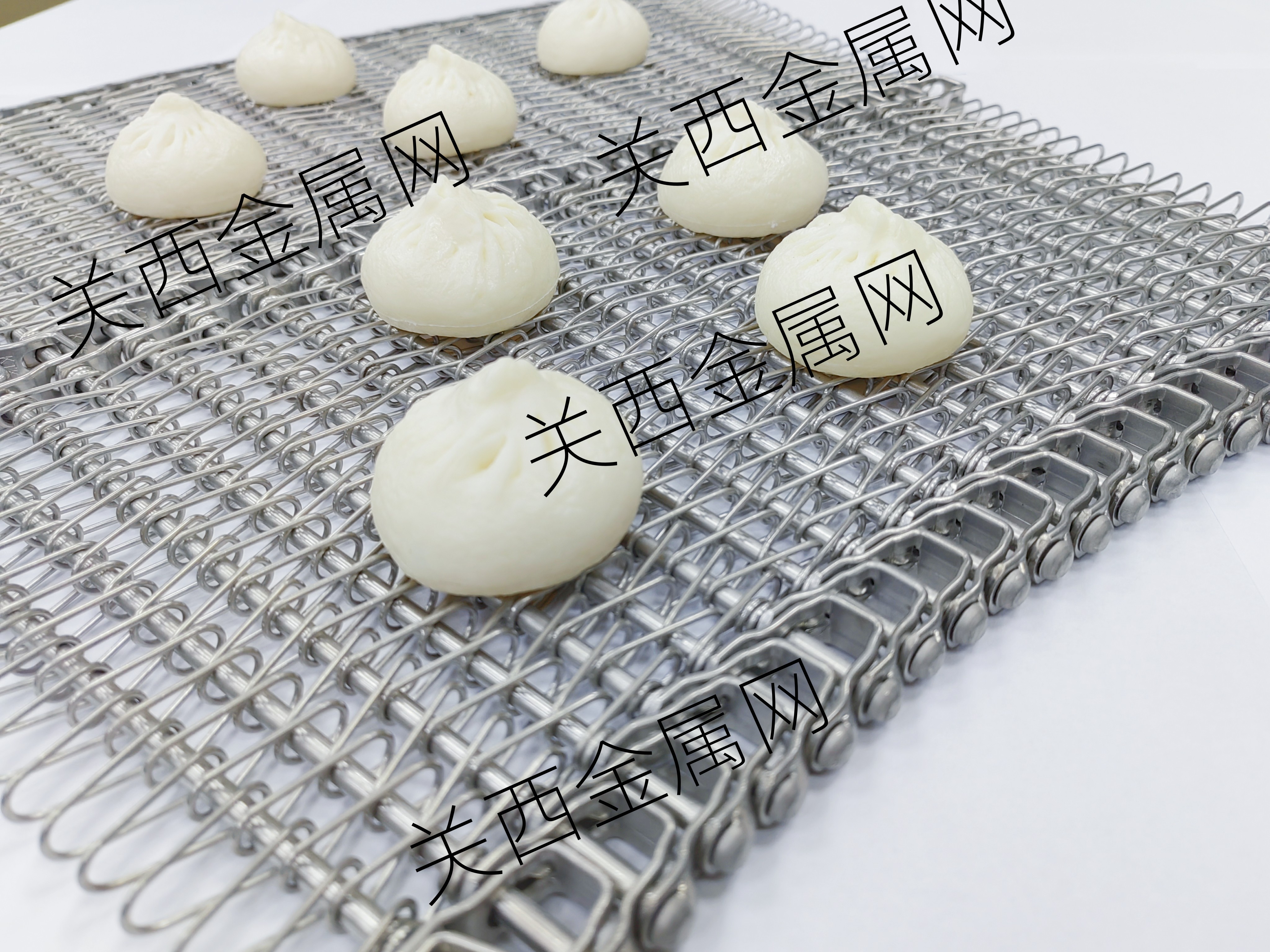 食品行業的客戶說:金屬網帶要有高精密度和高穩定性?