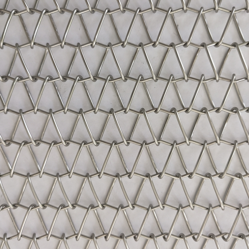 回流焊設(shè)備網(wǎng)帶在SMT生產(chǎn)過程中,網(wǎng)帶輸送不順暢、網(wǎng)帶跑偏、網(wǎng)帶斷裂和網(wǎng)帶打滑這四個常見問題的詳細說