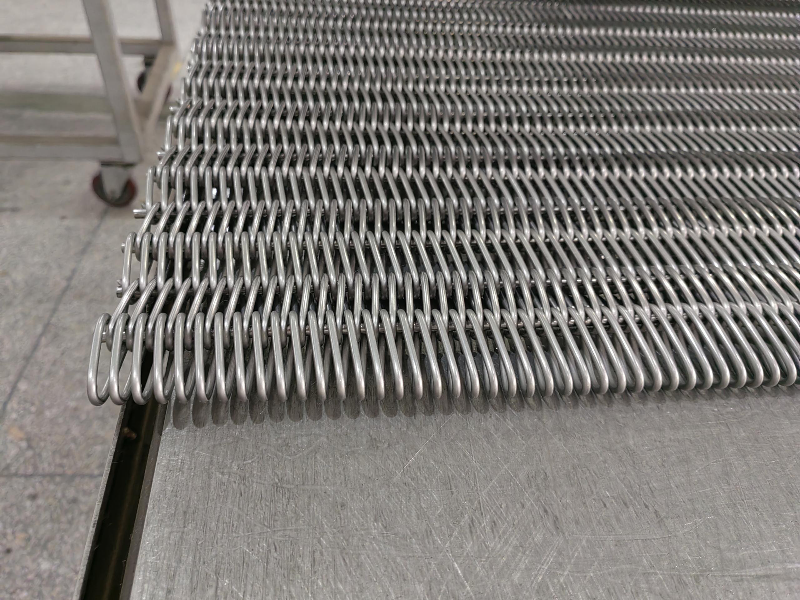 燒結爐不銹鋼網帶變形嚴重，有哪些原因？