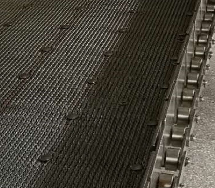 關西金屬網生產的金屬輸送帶不僅質量優良,顏值也很好,外觀簡潔干凈,光澤度好。 關西金屬網生產的金屬輸送帶不僅質量優良,顏值也很好,外觀簡潔干凈,光澤度好。